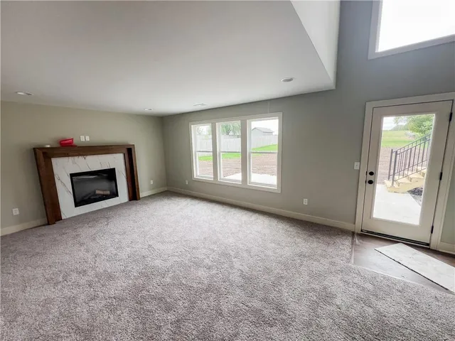 $429,900 | 989 Sicklebar Drive, Peculiar, MO 64078