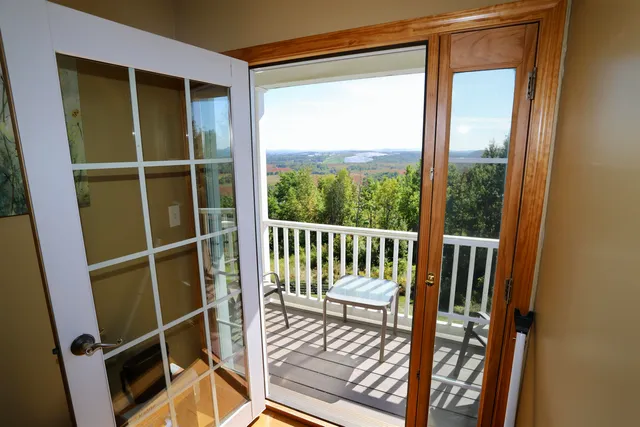 $499,900 | 80 Roberge Street, Newport, VT 05855