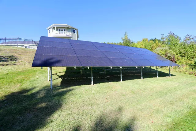 $499,900 | 80 Roberge Street, Newport, VT 05855