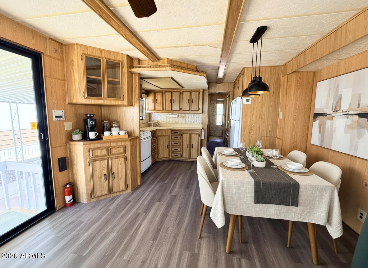 269 North Winchester Road, Unit 10 Apache Junction, AZ 85119 - Photo 4 of 12 Virtually staged dinning