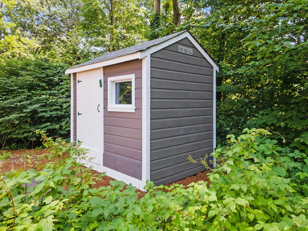 54 Alpine Street Milford, NH 03055 - Photo 31 of 33