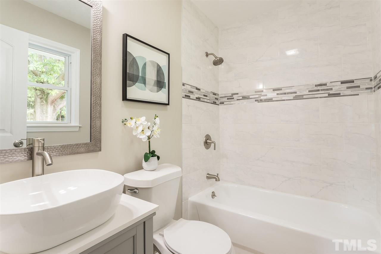 2623 Freemont Road Durham, NC 27705 - Photo 6 of 25 Gallery Image 6