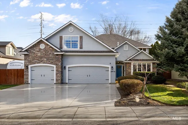 $975,000 | 2910 South Mayflower Way, Boise, ID 83709