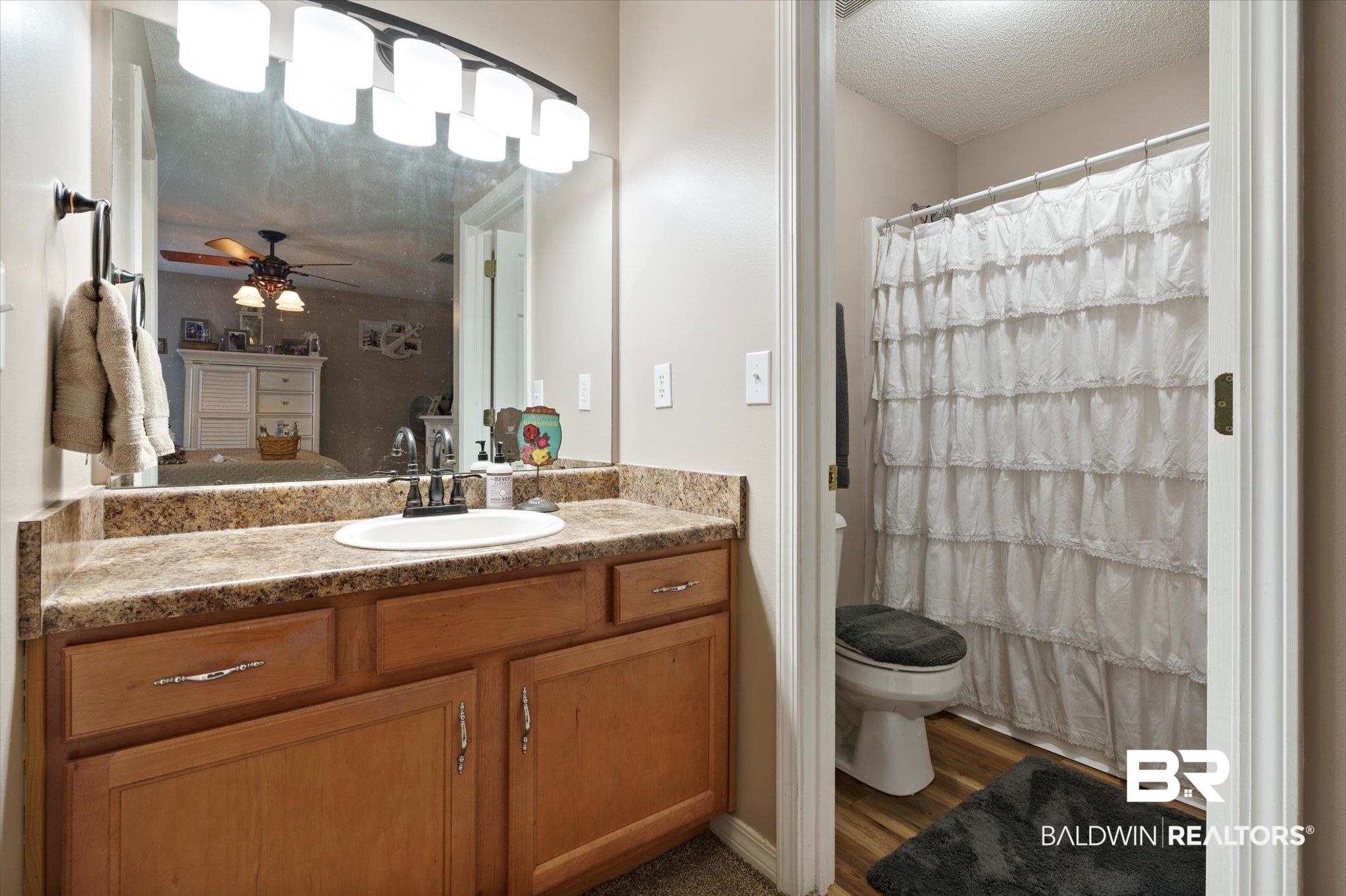 18672 Outlook Drive Loxley, AL 36551 - Photo 12 of 20 Primary Bath