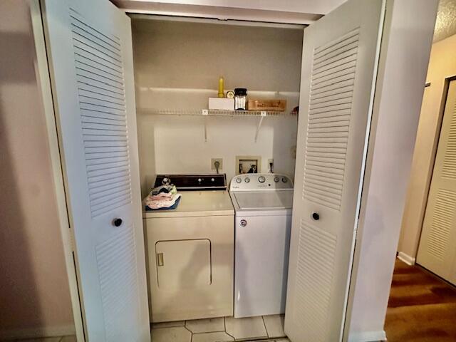 18587 Egret Way Boca Raton, FL 33496 - Photo 4 of 11 Washer/Dryer