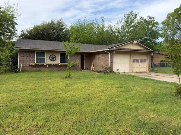 $245,000 | 306 Bluebird Circle, Denton, TX 76209