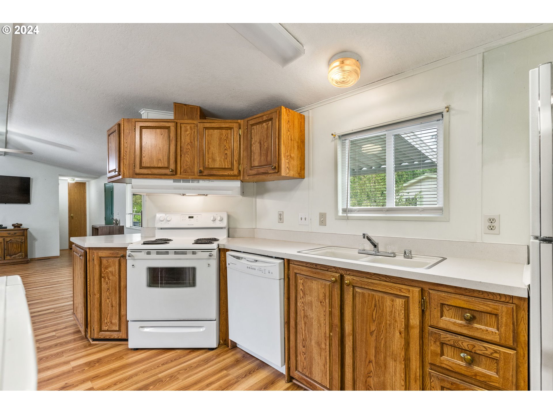 2796 South Main Road, Unit 75 Lebanon, OR 97355 - Photo 7 of 27 Gallery Image 7