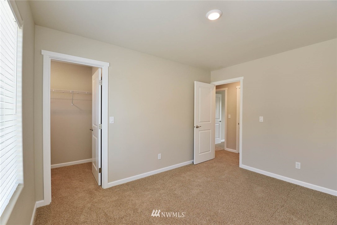 190 Russell Road Bremerton, WA 98312 - Photo 15 of 16 Gallery Image 15