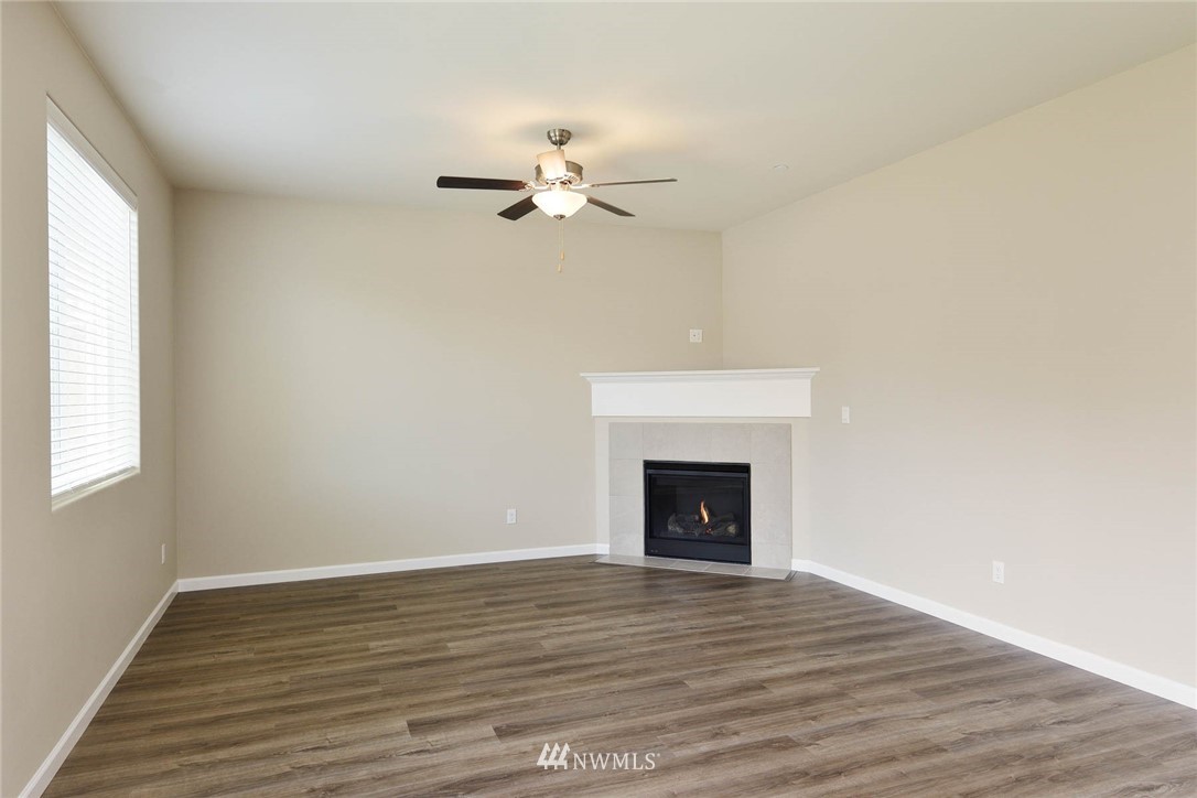 190 Russell Road Bremerton, WA 98312 - Photo 6 of 16 Gallery Image 6