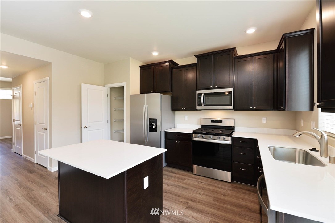 190 Russell Road Bremerton, WA 98312 - Photo 10 of 16 Gallery Image 10