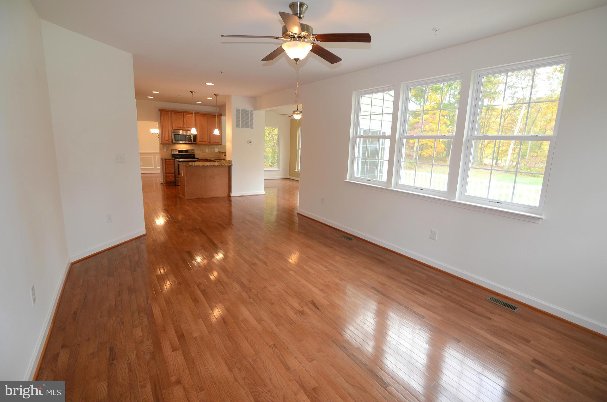 4608 Mountain Road Pasadena, MD 21122 - Photo 13 of 30 Family Room