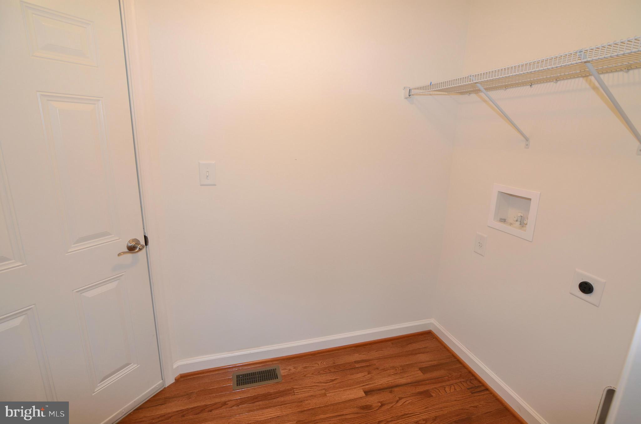 4608 Mountain Road Pasadena, MD 21122 - Photo 16 of 30 Interior (General)