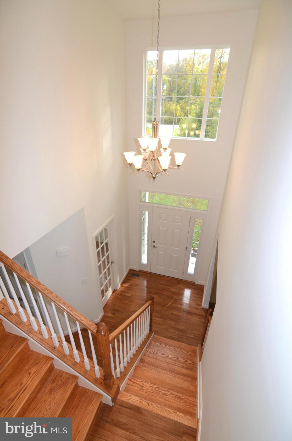 4608 Mountain Road Pasadena, MD 21122 - Photo 3 of 30 Interior (General)