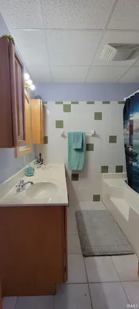 10912 East 1250th Street North, Odon, IN 47562