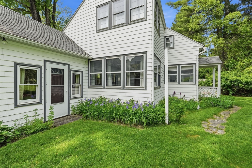 102 Blue Hills Road Amherst, MA 01002 - Photo 31 of 40