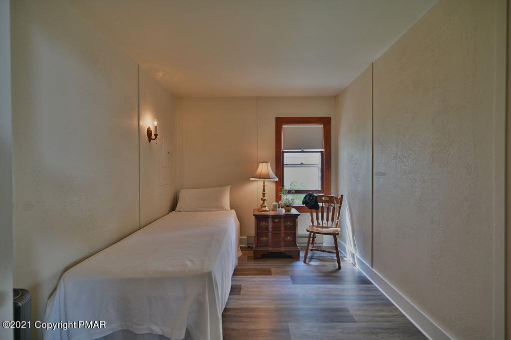 124 Firehouse Road Pocono Pines, PA 18350 - Photo 30 of 61 Bedroom 1