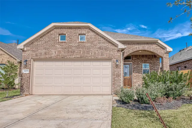 $325,472 | 13306 Prado Rdg Lane, Iowa Colony, TX 77583
