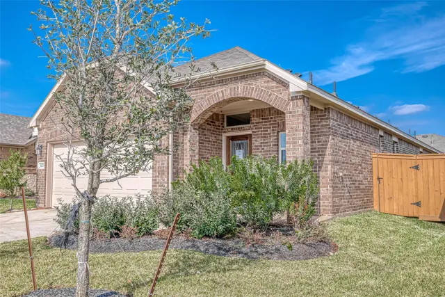 $325,472 | 13306 Prado Rdg Lane, Iowa Colony, TX 77583