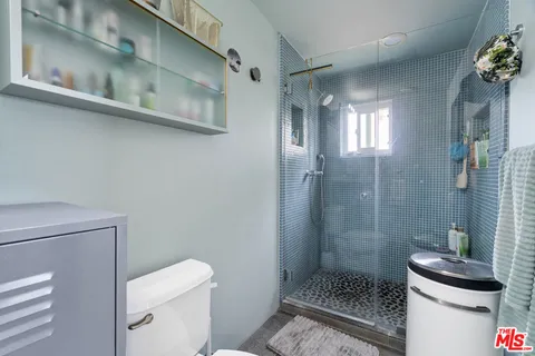 $2,100,000 | 563 Westminster Avenue, Venice, CA 90291