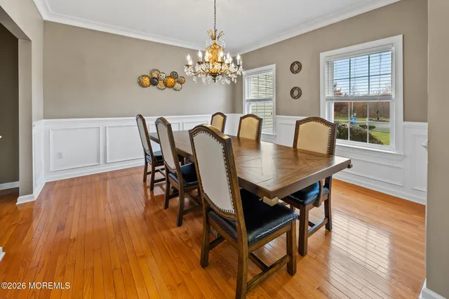 a en suite bathroom with a sink and a mirror
