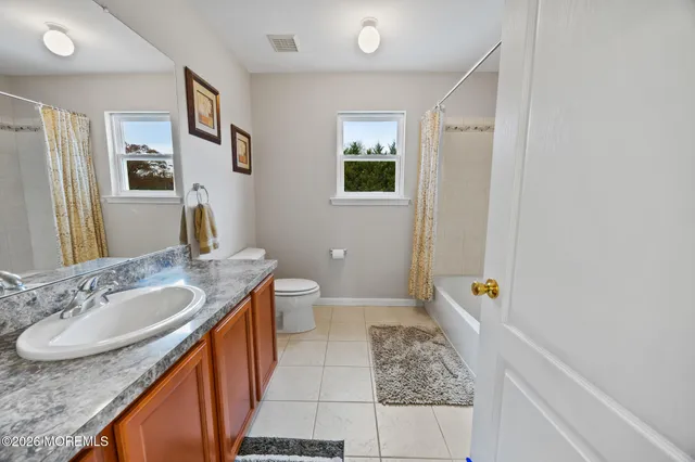 $1,135,000 | 11 Clearstream Court, Manchester Township, NJ 08759