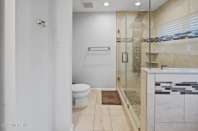 $1,135,000 | 11 Clearstream Court, Manchester Township, NJ 08759