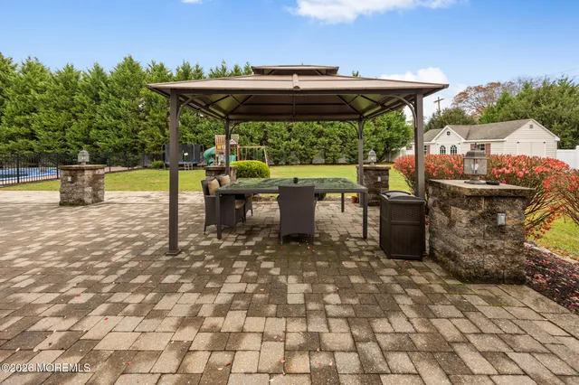 $1,135,000 | 11 Clearstream Court, Manchester Township, NJ 08759