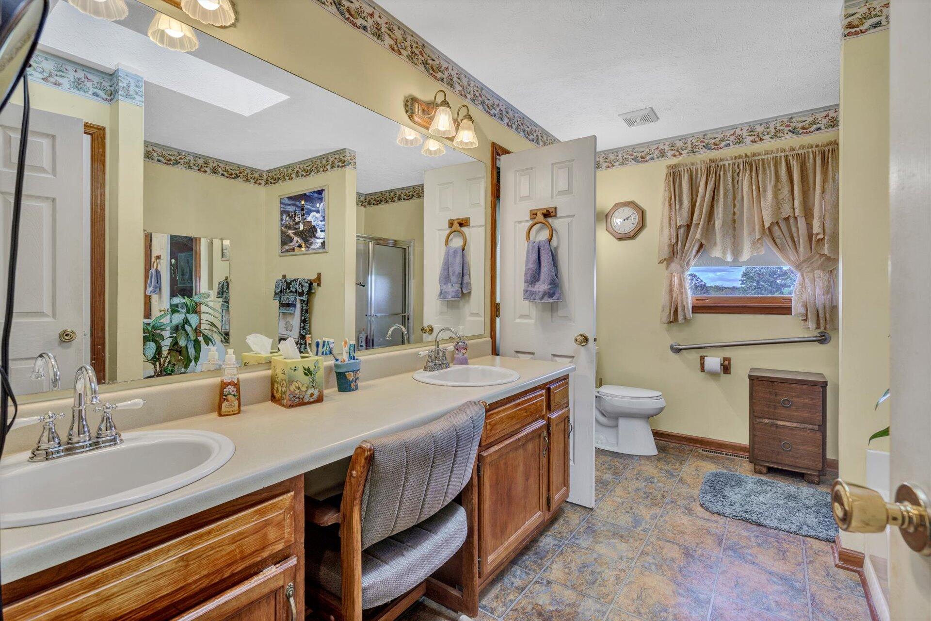 2177 Lipscomb Road Moneta, VA 24121 - Photo 16 of 59 16-102620210080