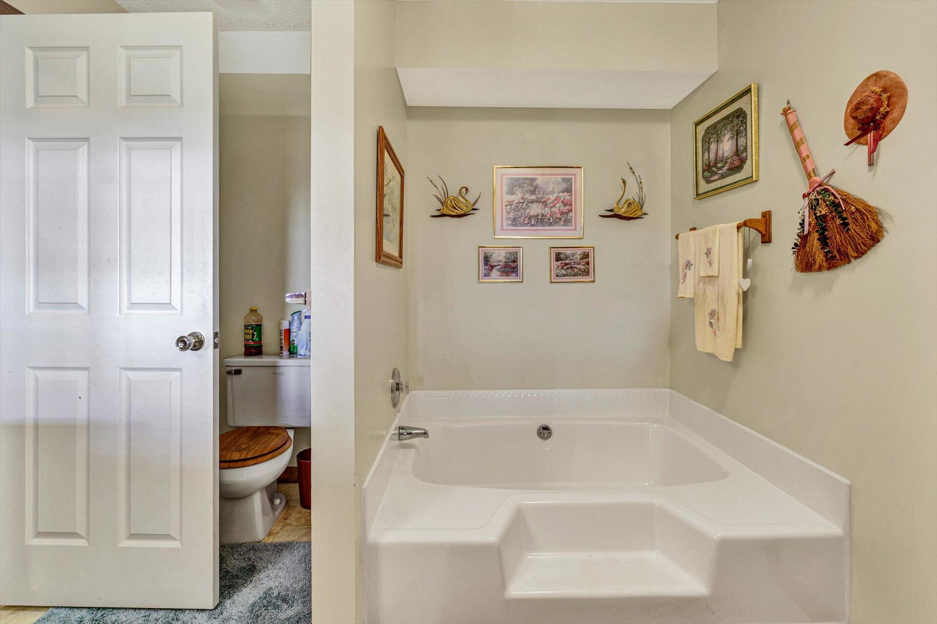 2177 Lipscomb Road Moneta, VA 24121 - Photo 24 of 59 24-102620210092