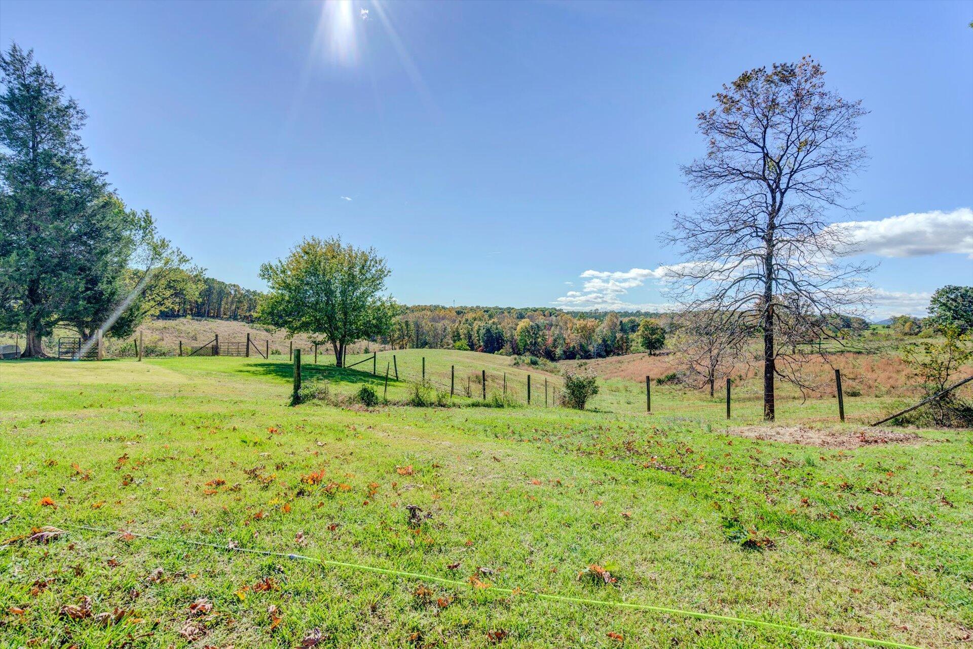 2177 Lipscomb Road Moneta, VA 24121 - Photo 31 of 59 31-102620210102