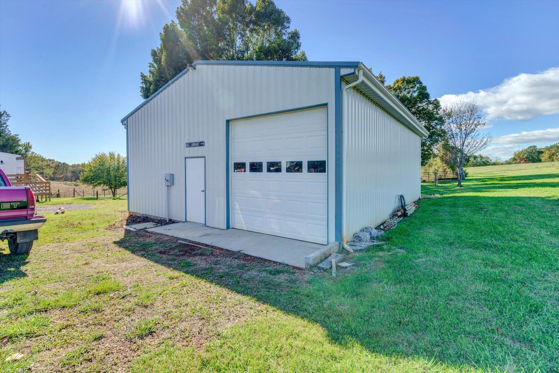 2177 Lipscomb Road Moneta, VA 24121 - Photo 36 of 59 36-102620210112