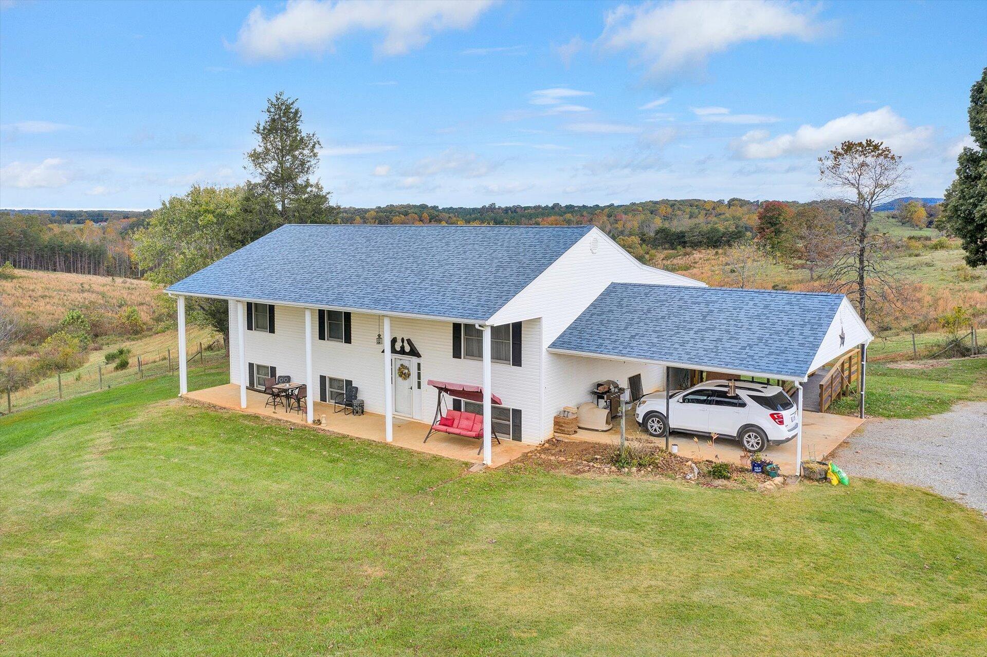 2177 Lipscomb Road Moneta, VA 24121 - Photo 42 of 59 42-102820210116