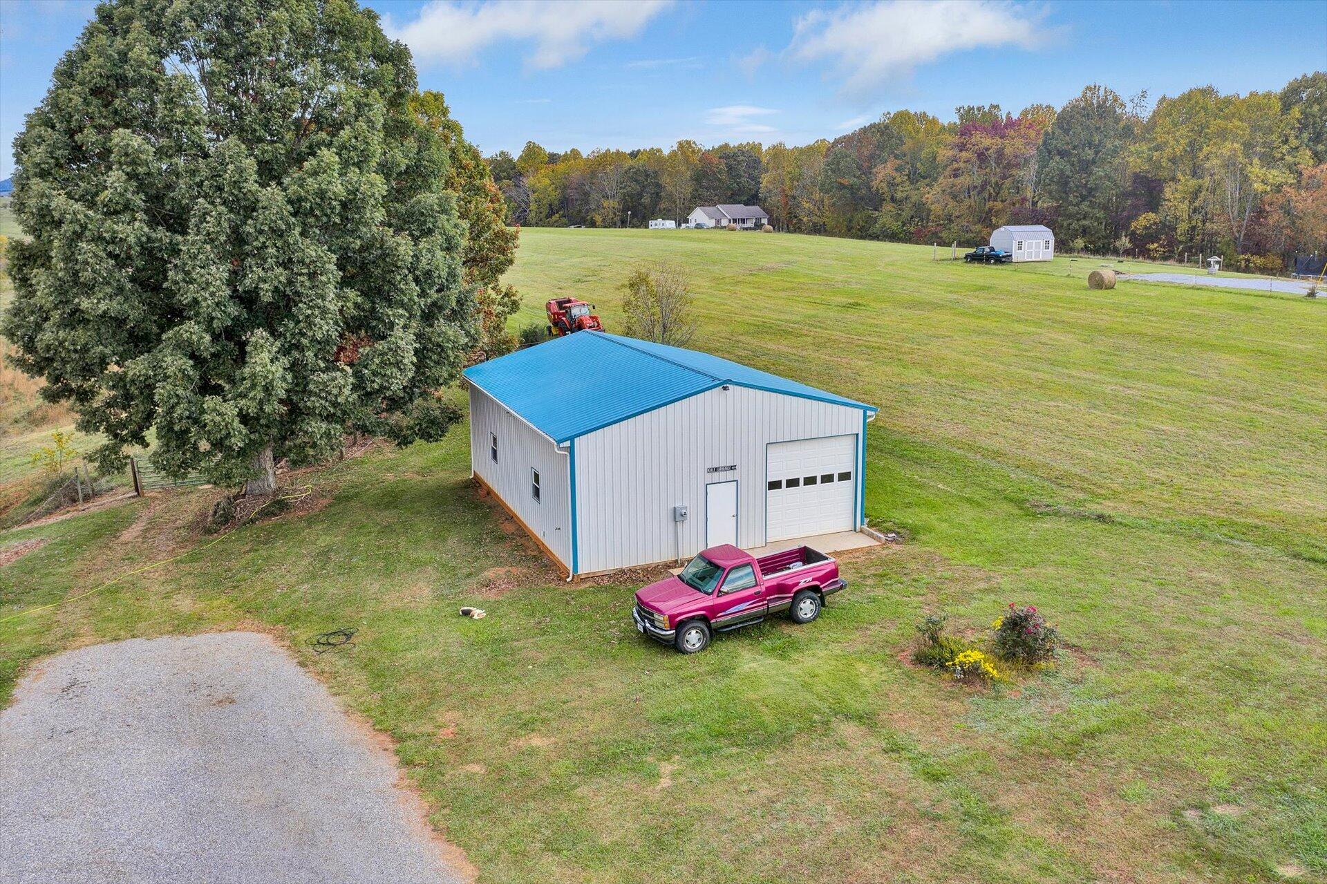 2177 Lipscomb Road Moneta, VA 24121 - Photo 45 of 59 45-102820210117