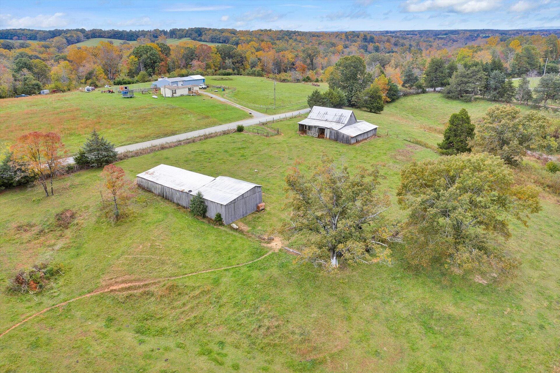 2177 Lipscomb Road Moneta, VA 24121 - Photo 46 of 59 46-102820210111