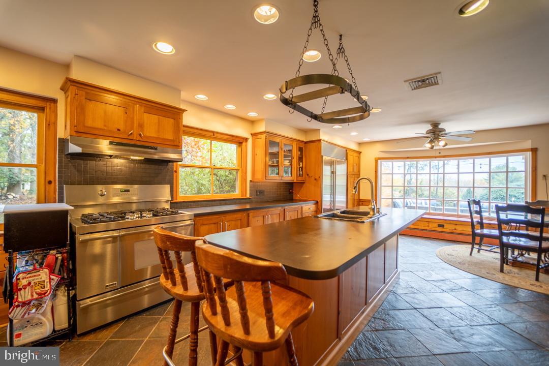 3380 Masons Mill Road Huntingdon Valley, PA 19006 - Photo 11 of 50 Gallery Image 11