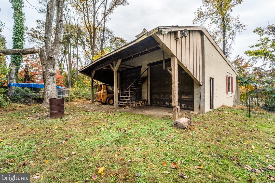 3380 Masons Mill Road Huntingdon Valley, PA 19006 - Photo 49 of 50 Barn