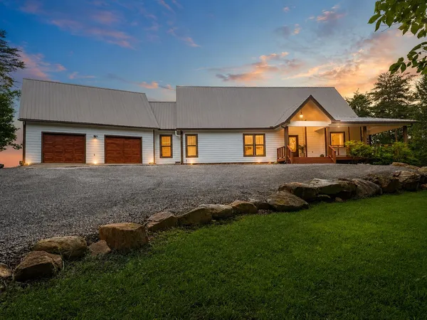 $895,000 | 109 Windridge Lane South, Dunlap, TN 37327