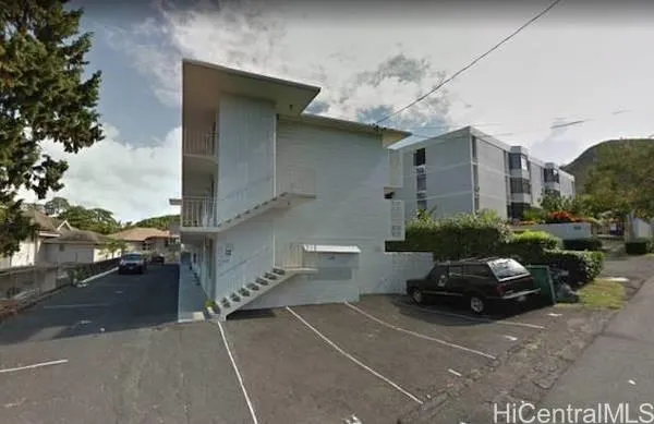 $1,450 | 1454 Pele Street, Unit 303/304, Honolulu, HI 96813