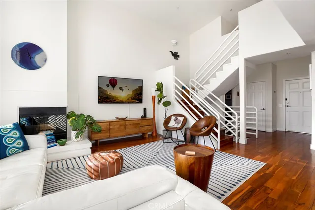 $1,849,000 | 1214 14th Street, Unit 203, Santa Monica, CA 90404