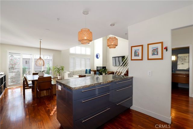 $1,849,000 | 1214 14th Street, Unit 203, Santa Monica, CA 90404