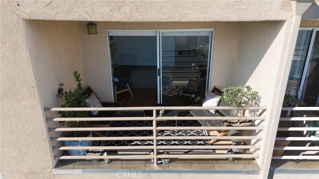 $1,849,000 | 1214 14th Street, Unit 203, Santa Monica, CA 90404