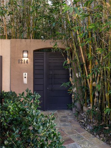 $1,849,000 | 1214 14th Street, Unit 203, Santa Monica, CA 90404