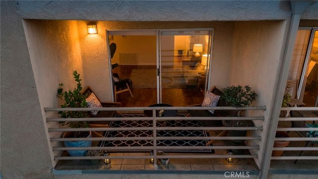 $1,849,000 | 1214 14th Street, Unit 203, Santa Monica, CA 90404