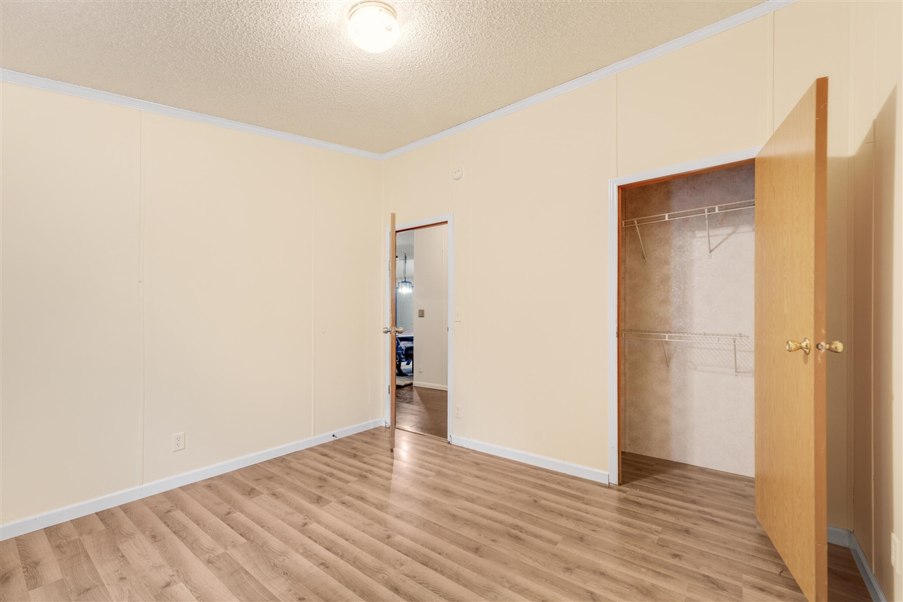 430 North Blue Creek Road Benton Harbor, MI 49022 - Photo 13 of 20