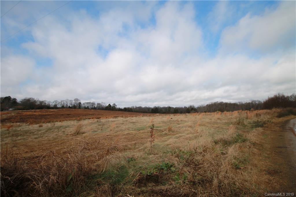 4439 Tabernacle Road Lancaster, SC 29720 - Photo 16 of 26
