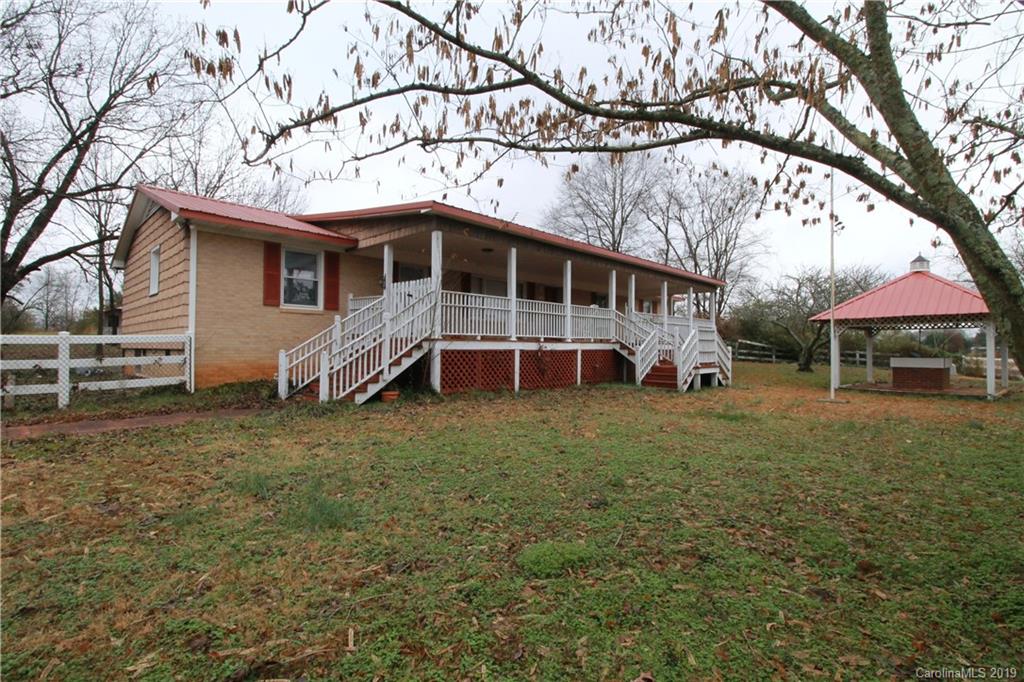 4439 Tabernacle Road Lancaster, SC 29720 - Photo 3 of 26