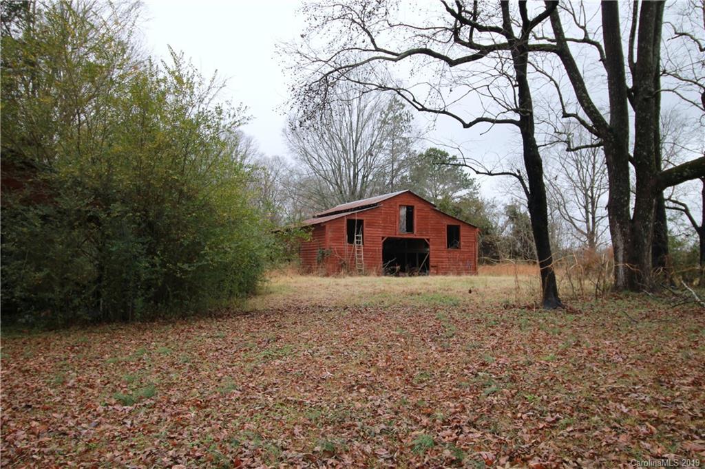 4439 Tabernacle Road Lancaster, SC 29720 - Photo 9 of 26