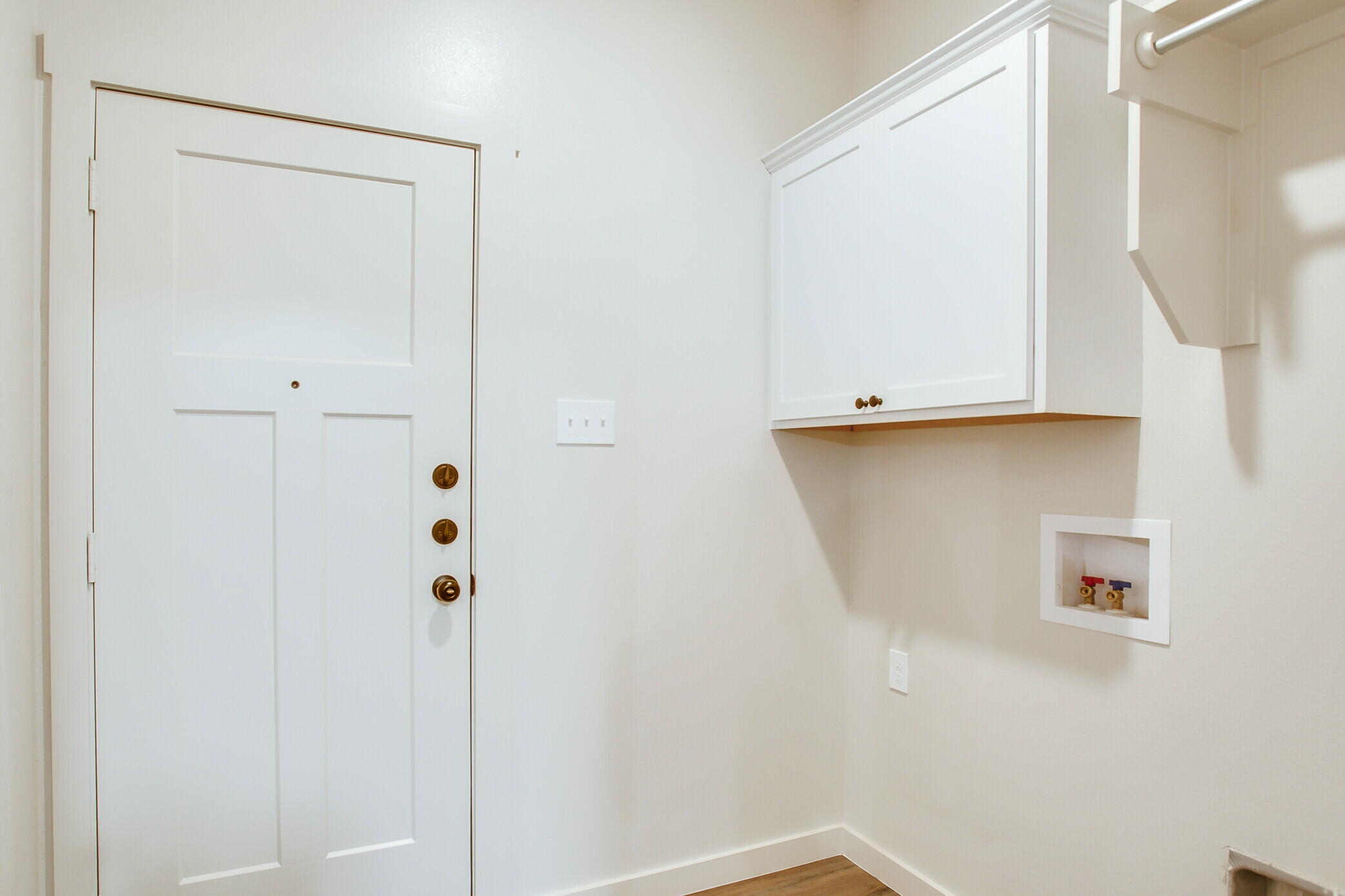 5515 121st Street, Unit B Lubbock, TX 79424 - Photo 8 of 15 a bathroom with a shower
