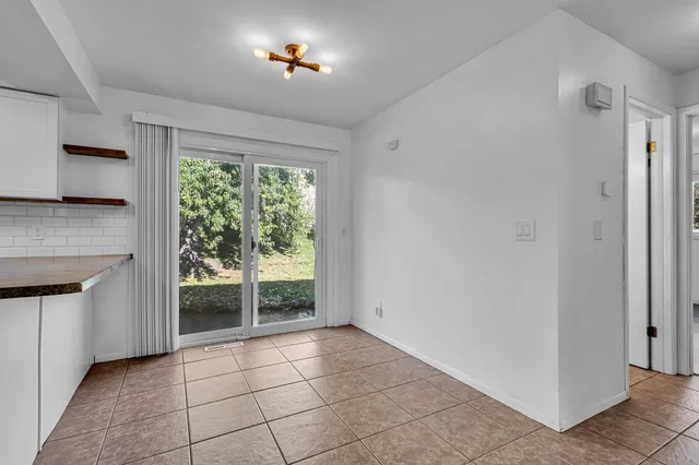 $299,900 | 1718 Acorn Court, Menasha, WI 54952