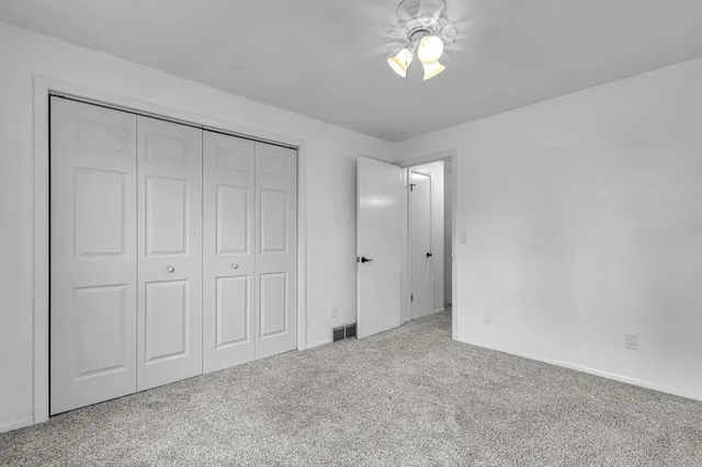 $299,900 | 1718 Acorn Court, Menasha, WI 54952